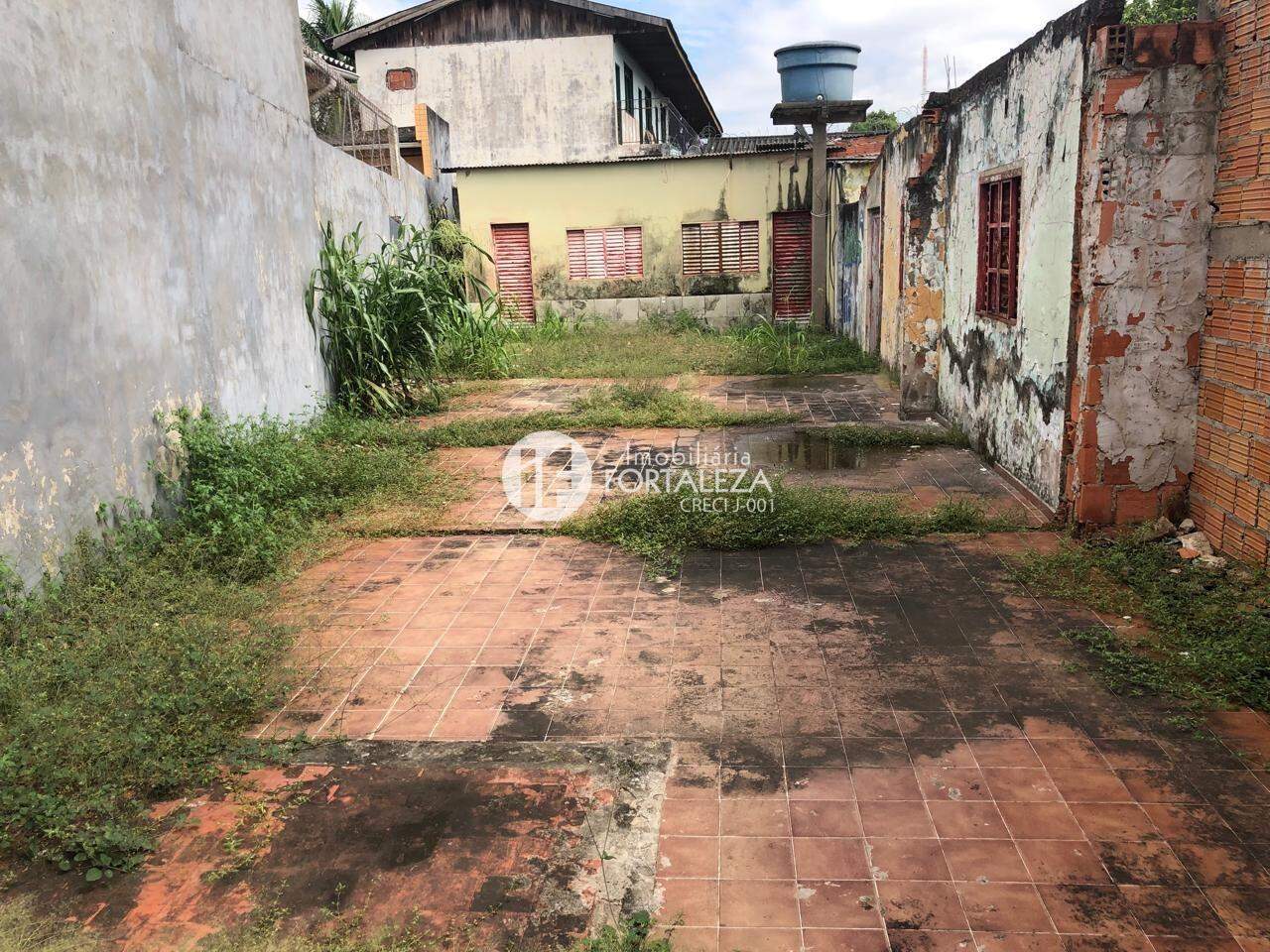 Terreno à venda no Bosque: 