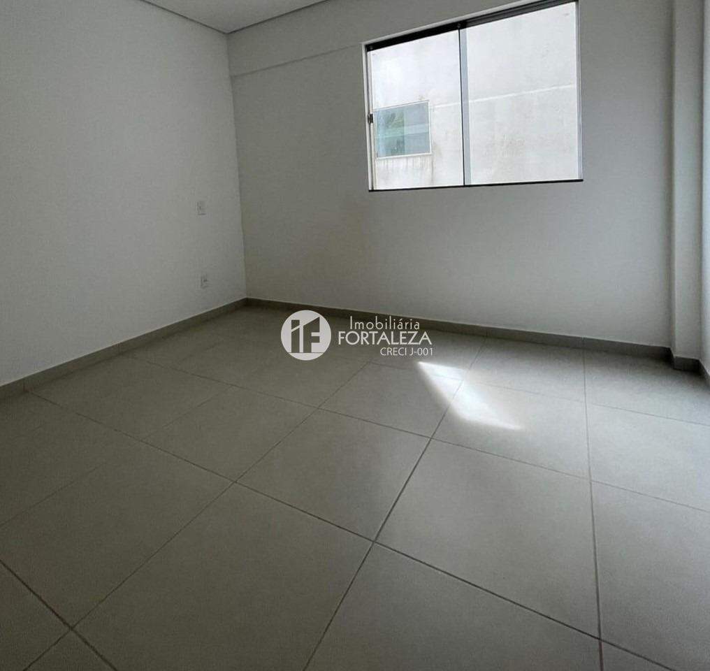 Apartamento à venda no Residencial Vitória Régia : 