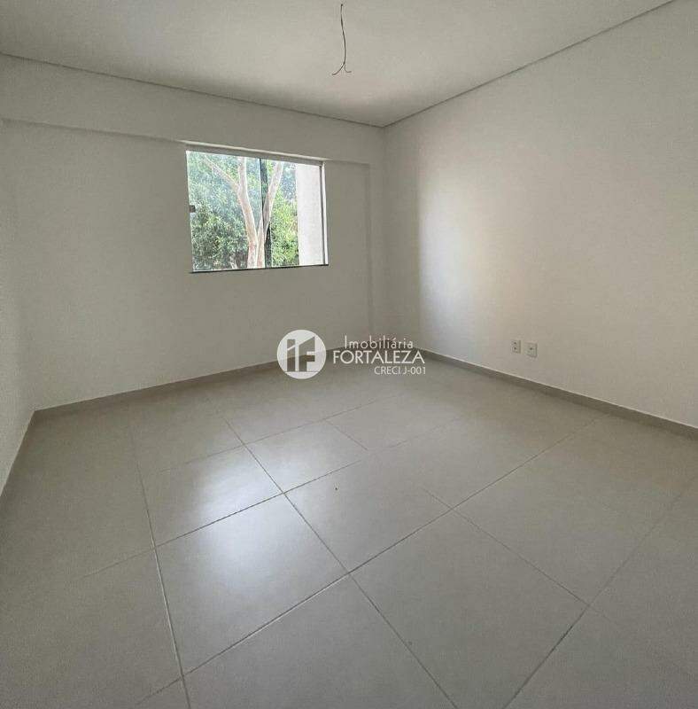 Apartamento à venda no Residencial Vitória Régia : 
