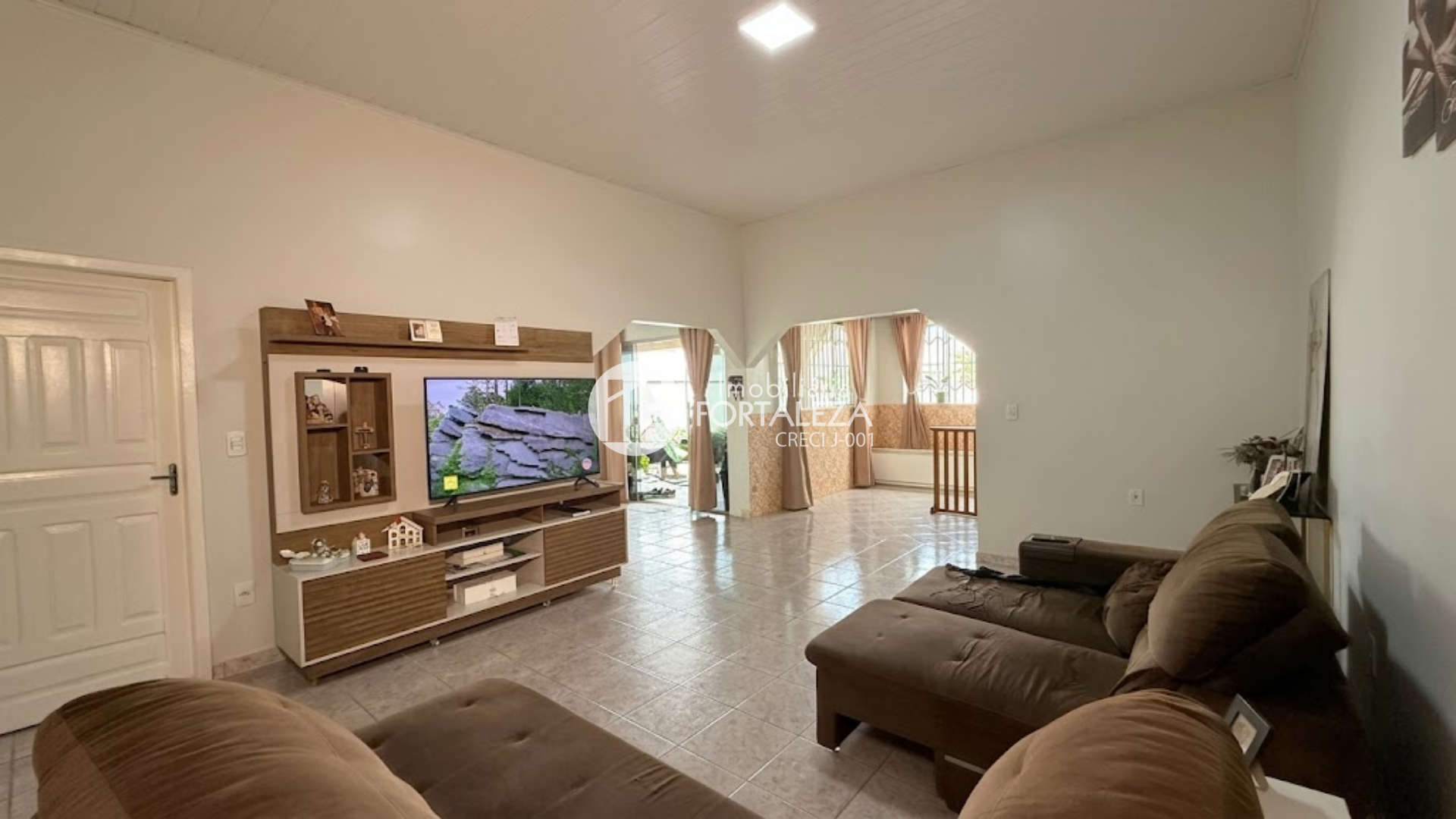 Casa Residencial à venda no Cadeia Velha: 