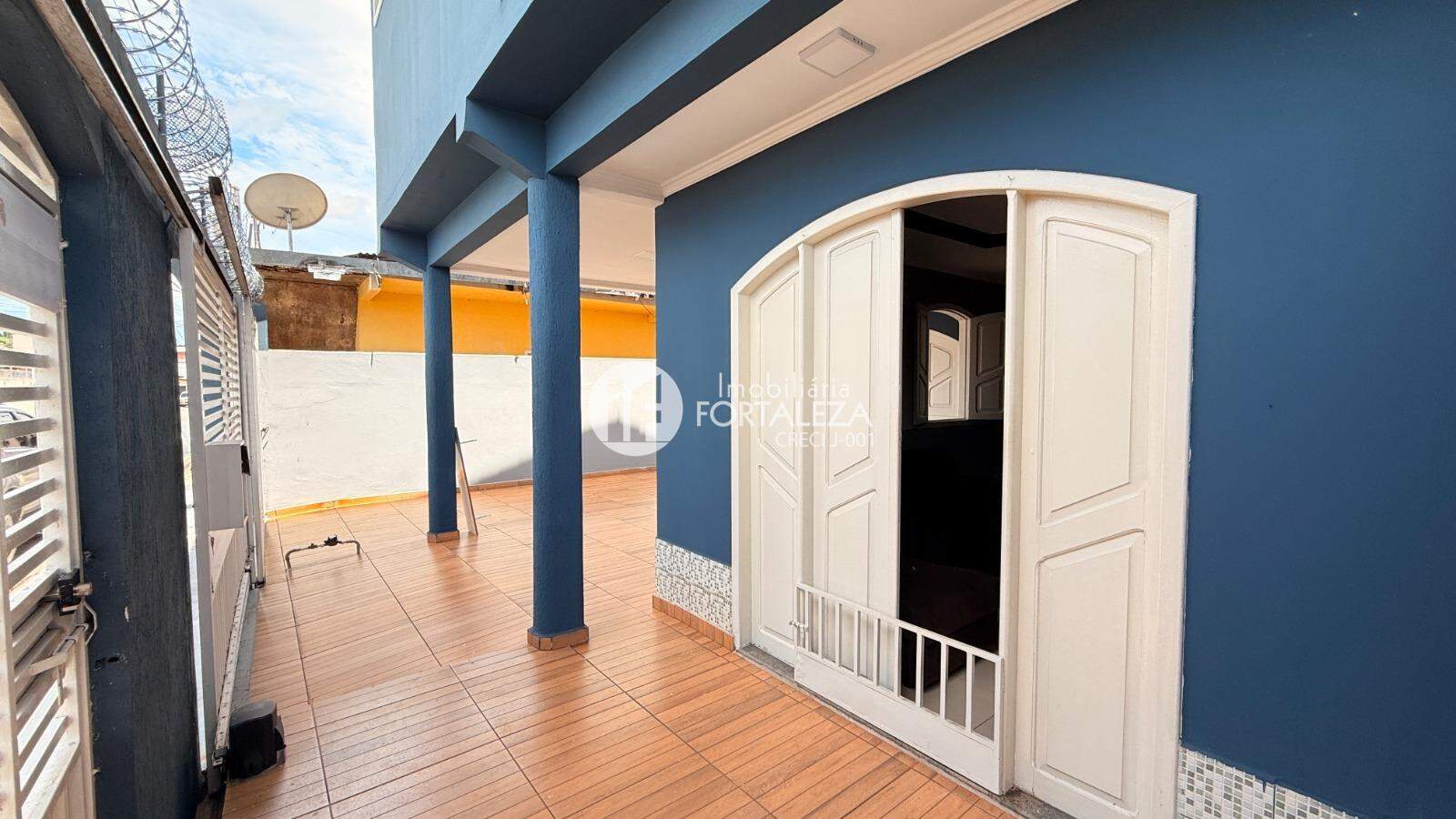 Casa Sobrado à venda no Cerâmica: 