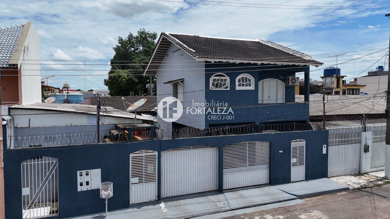 Casa Sobrado à venda no Cerâmica: 