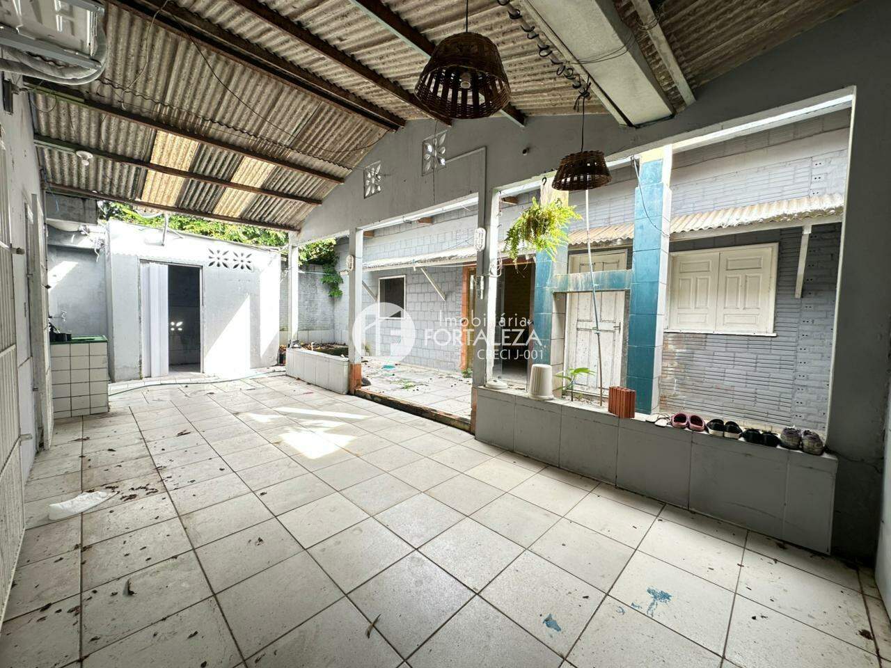 Casa Residencial à venda no Conjunto Universitário: 