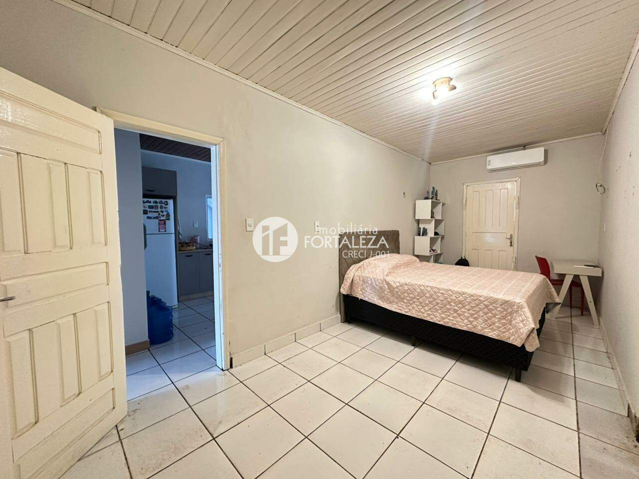 Casa Residencial à venda no Conjunto Universitário: 