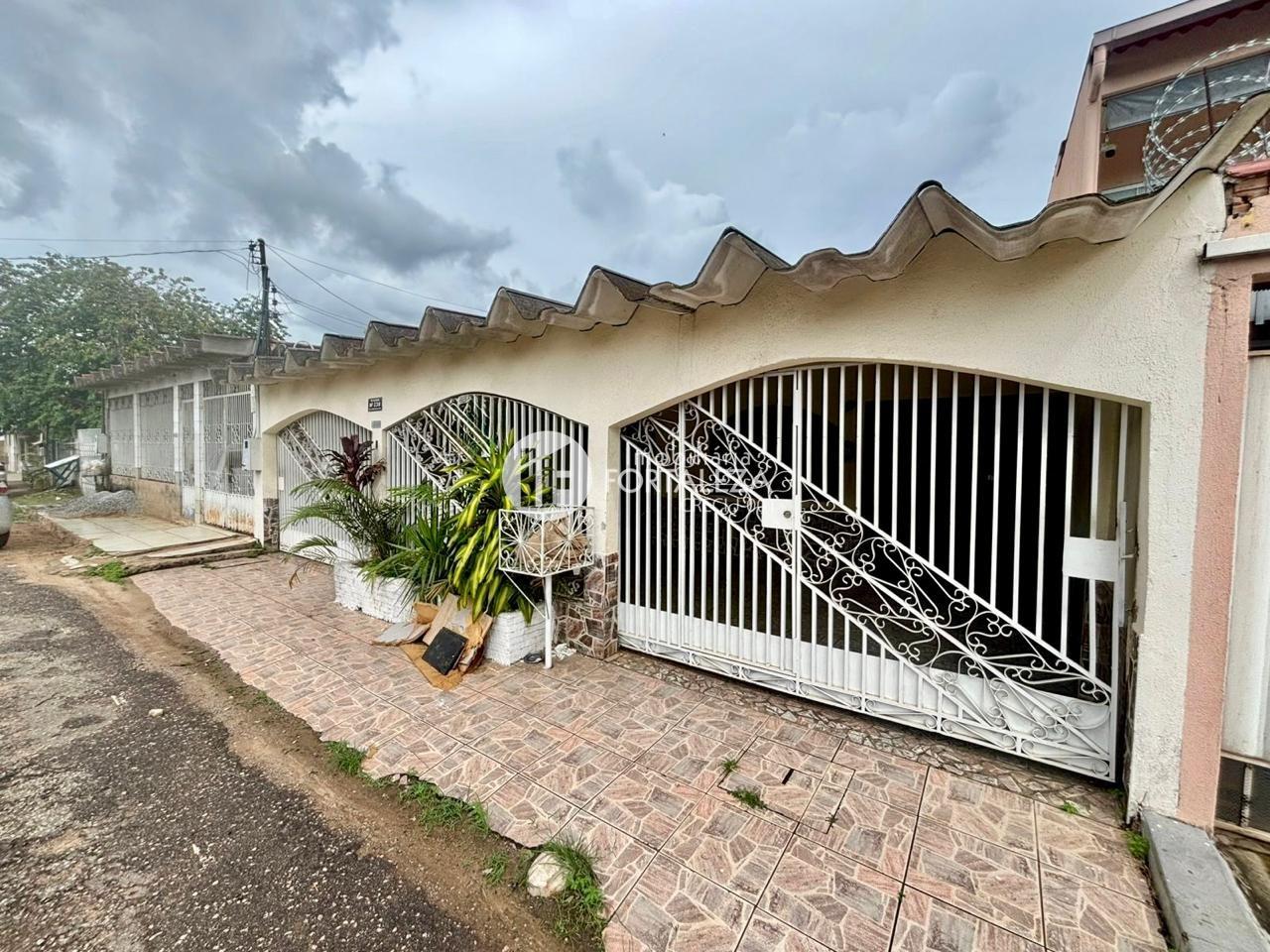 Casa Residencial à venda no Tangará: 