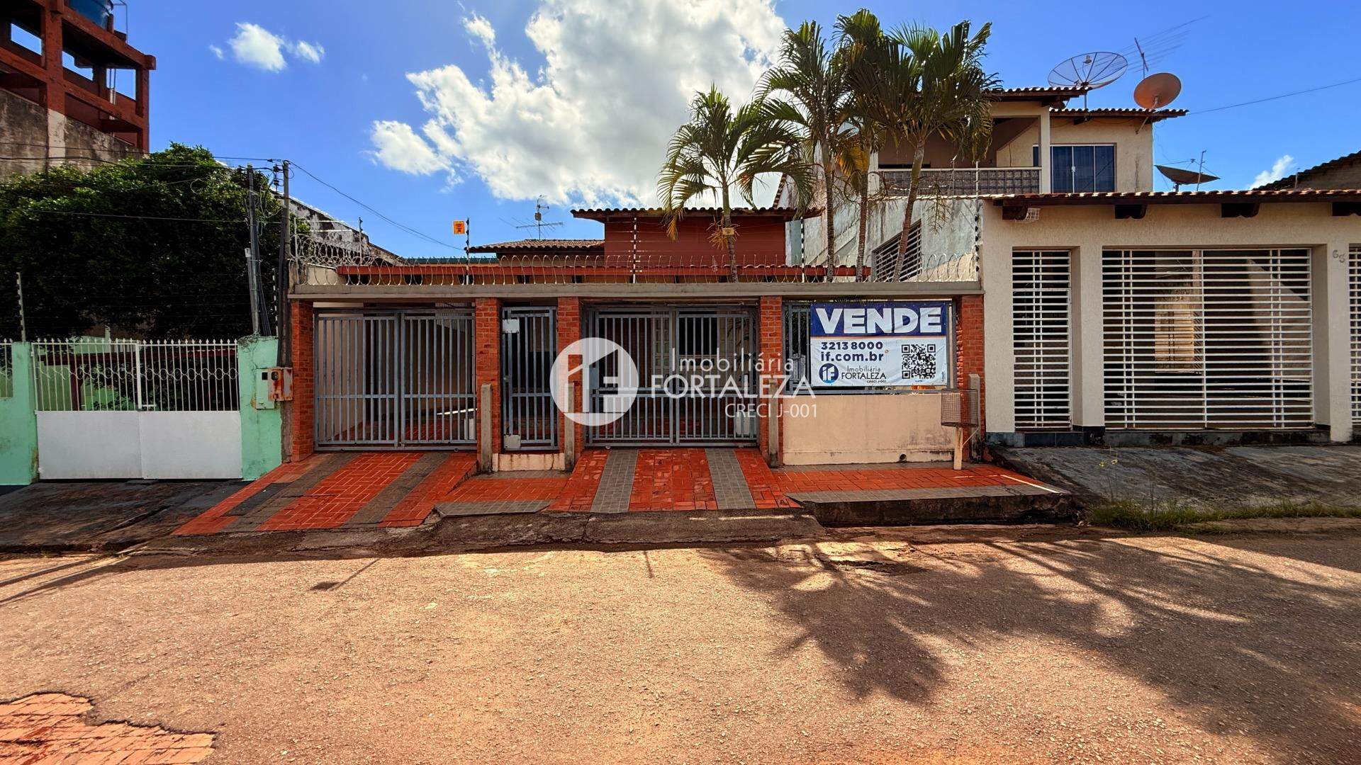 Casa à venda no Abraão Alab: 
