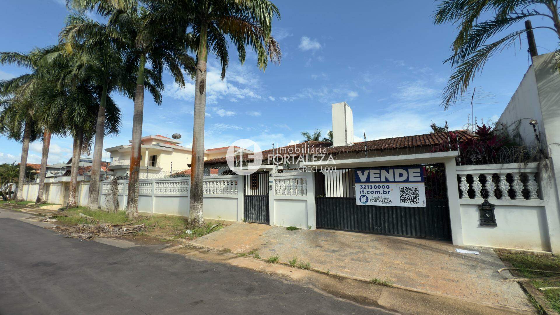 Casa Residencial à venda no Jardim Tropical: 