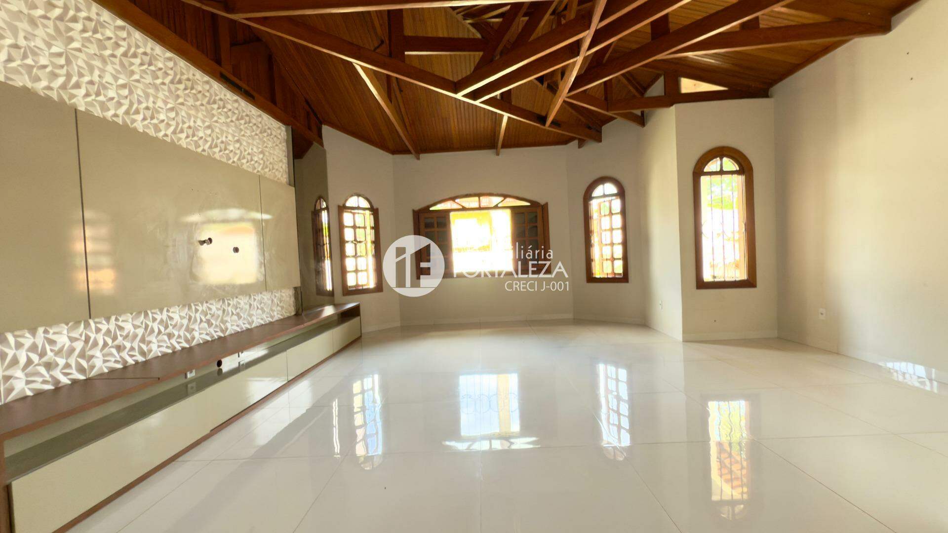 Casa Residencial à venda no Jardim Tropical: 