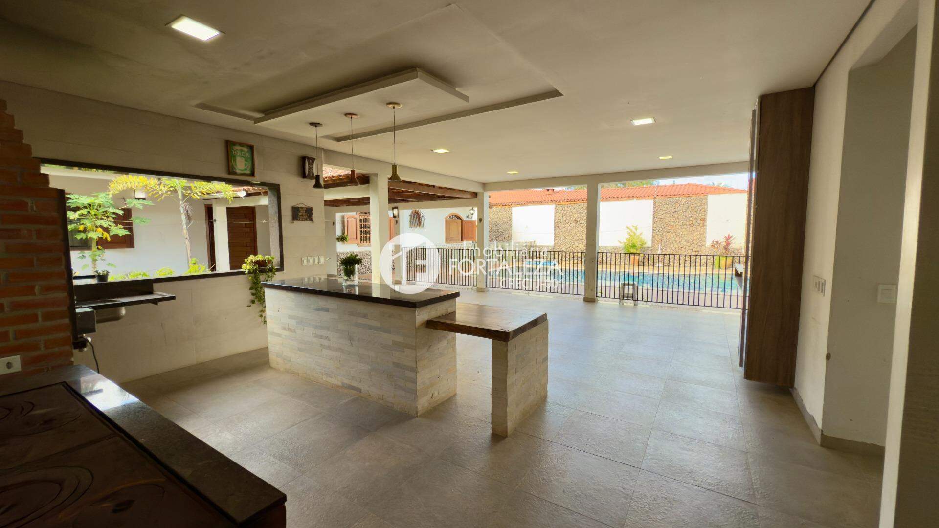 Casa Residencial à venda no Jardim Tropical: 
