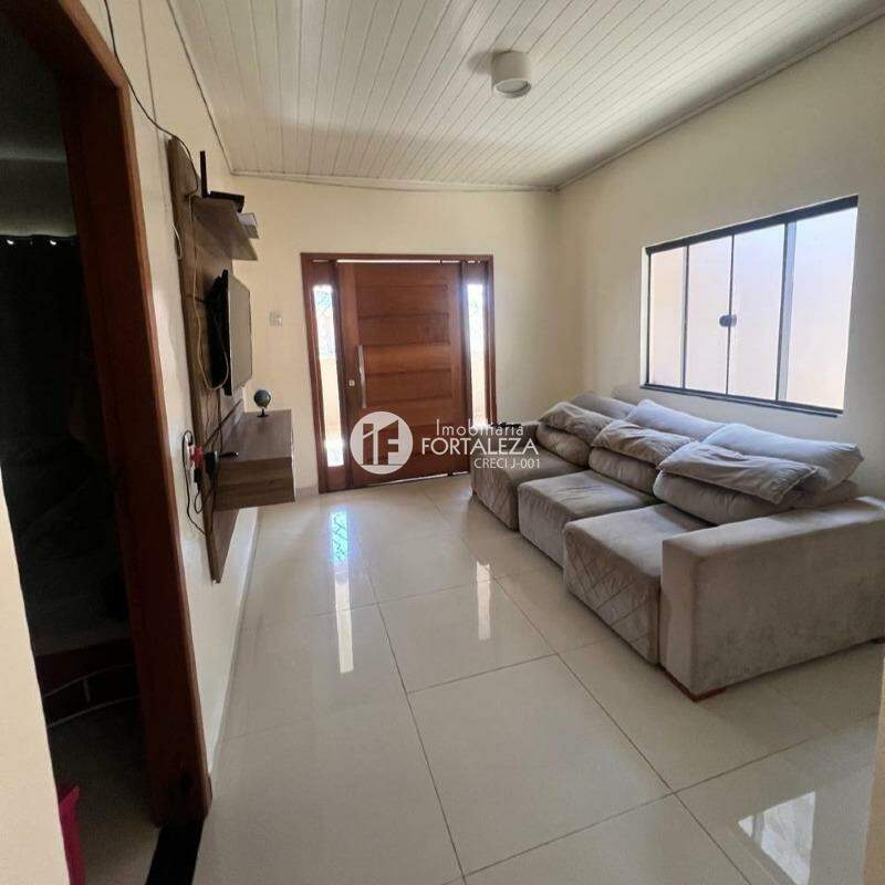 Casa Residencial à venda no Tancredo Neves: 