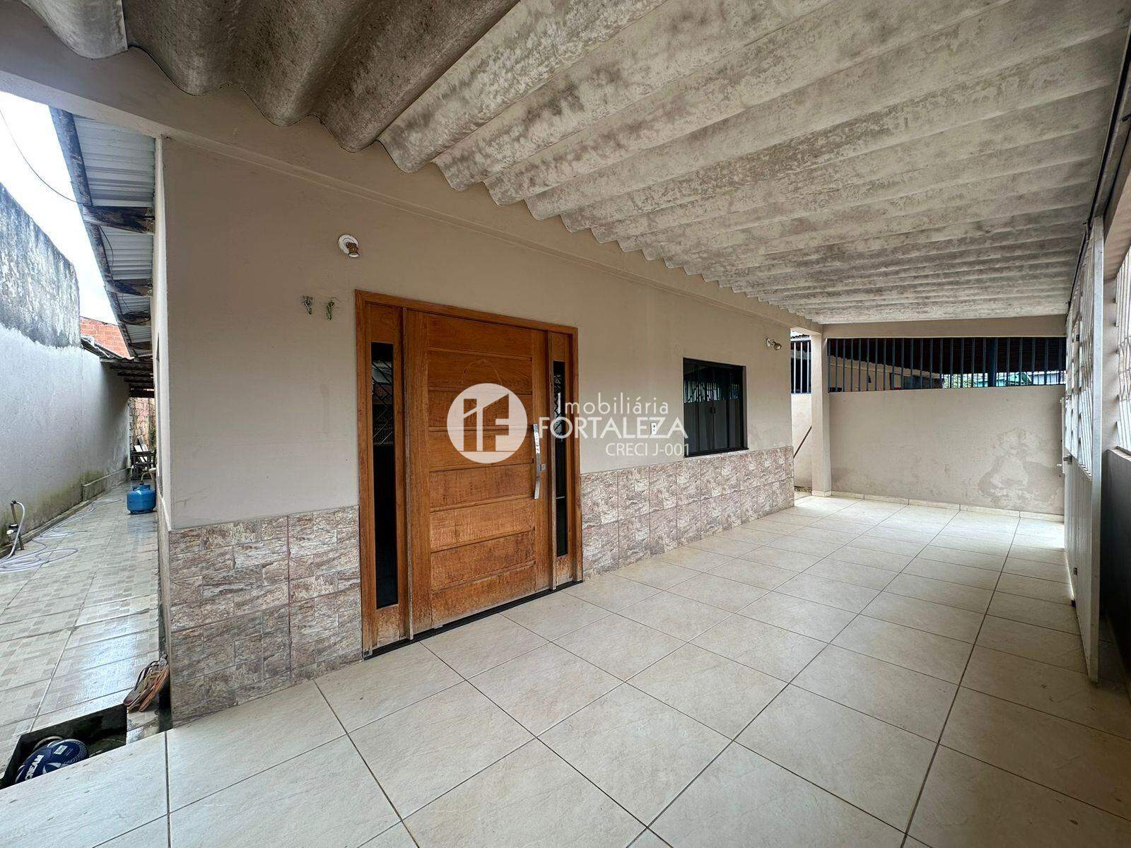 Casa Residencial à venda no Tancredo Neves: 