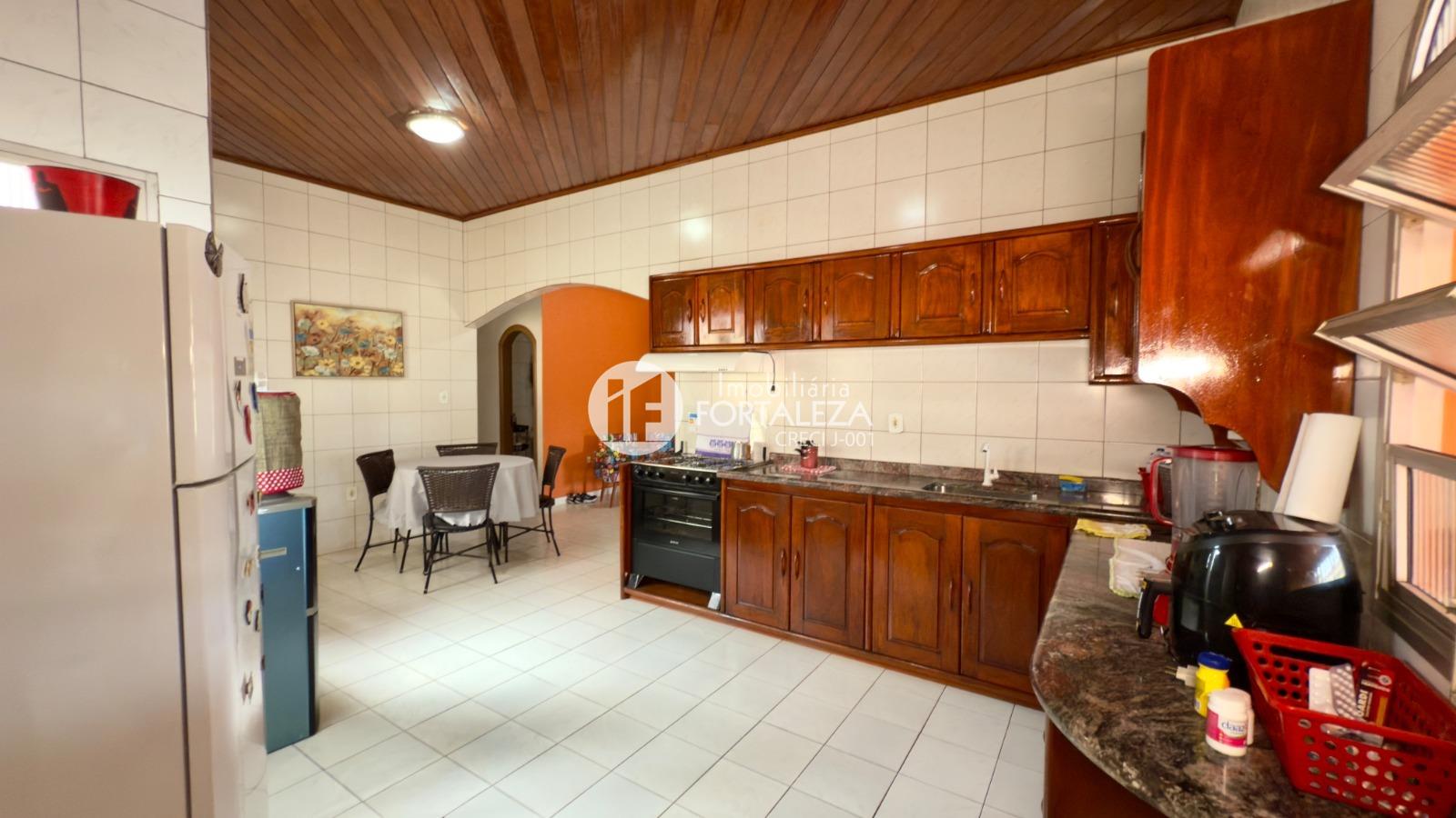 Casa Residencial à venda no Conjunto Manoel Julião: 