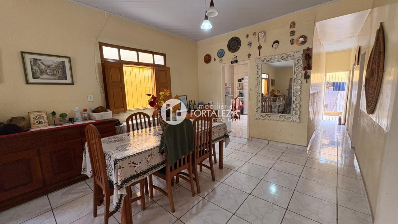 Casa Residencial à venda no Conjunto Tucumã: 