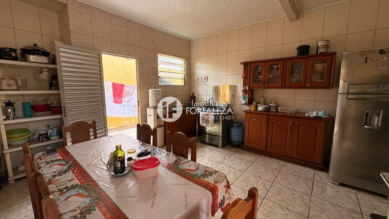 Casa Residencial à venda no Conjunto Tucumã: 