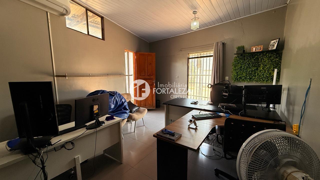 Casa Residencial à venda no Estação Experimental: 