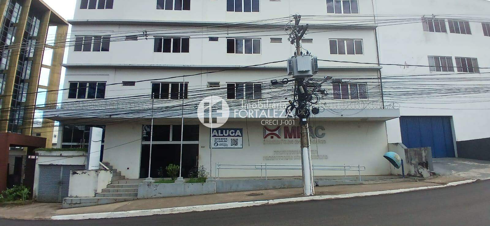 Prédio para aluguel no Centro: 