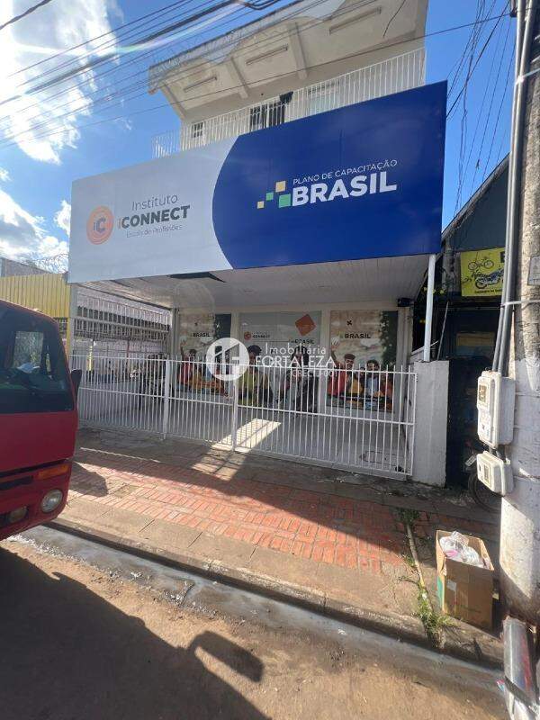 Prédio para aluguel no Centro: 