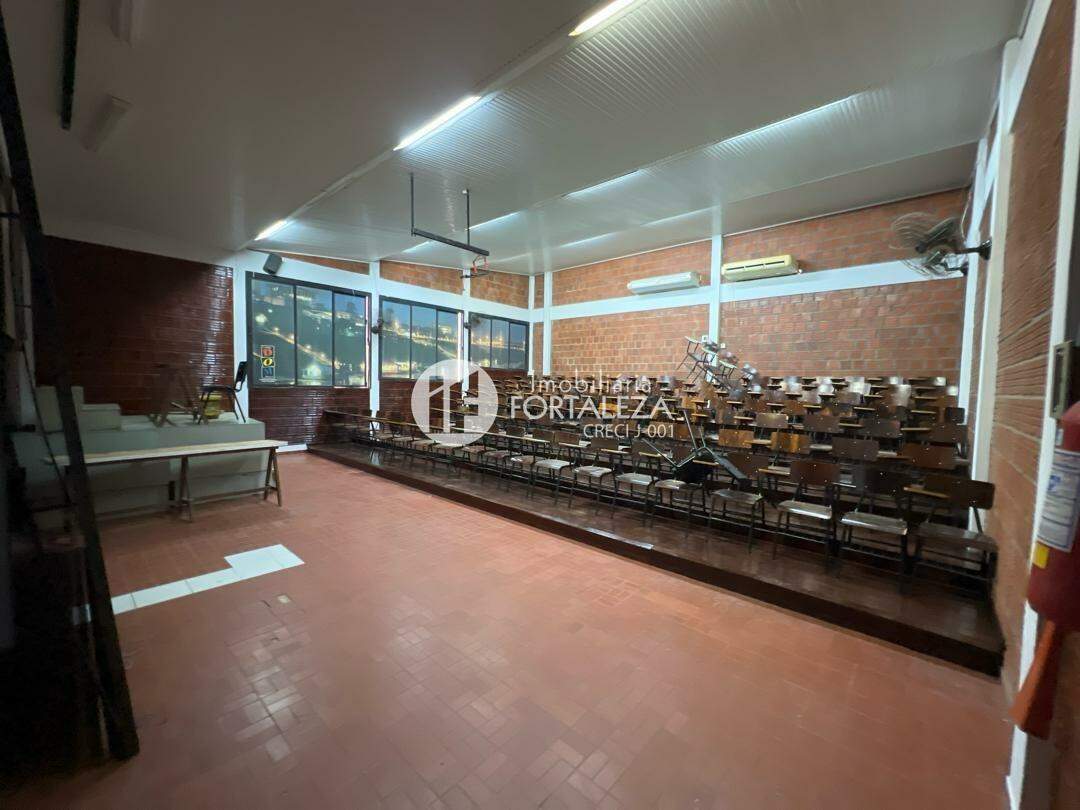 Sala para aluguel no Bosque: