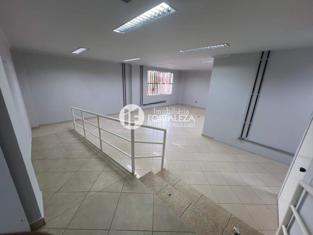 Sala para aluguel no Bosque: