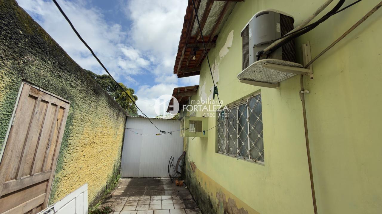 Casa Residencial à venda no Bosque: 