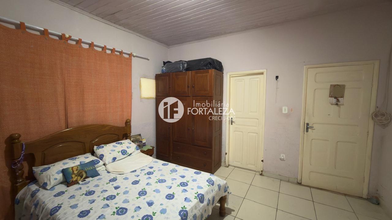 Casa Residencial à venda no Bosque: 