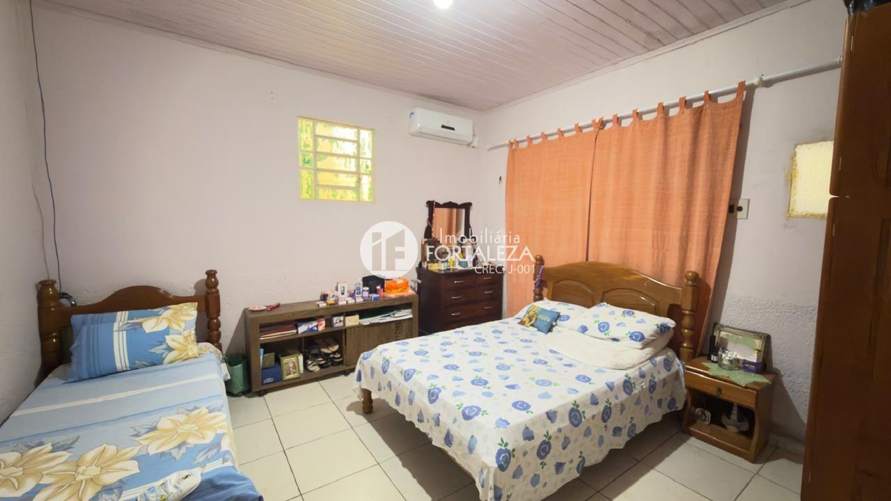 Casa Residencial à venda no Bosque: 