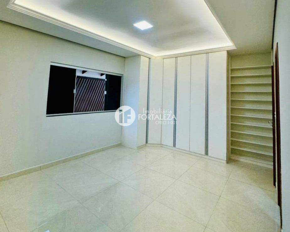 Casa Residencial à venda no Wanderley Dantas: 