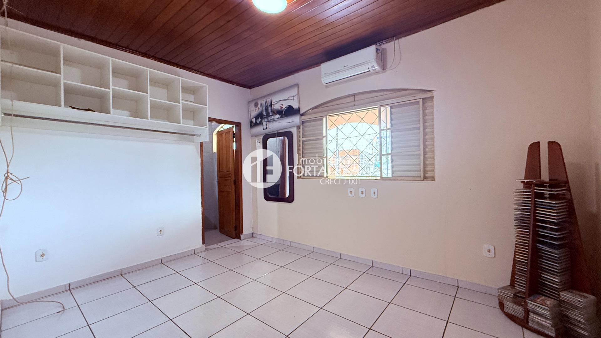 Casa Residencial à venda no Baixa da Colina: 