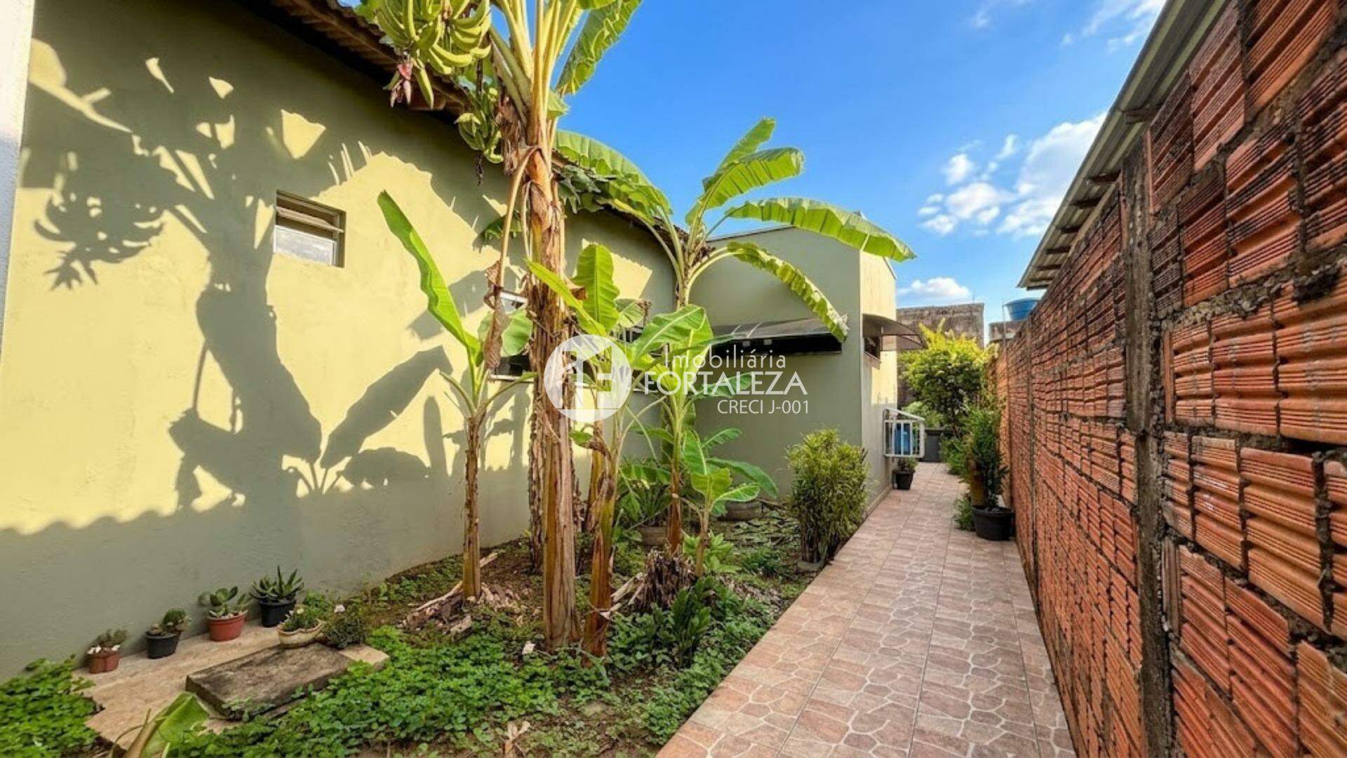 Casa à venda no Conjunto Ouricurí: 