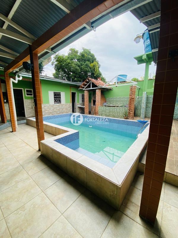 Casa à venda no Conjunto Castelo Branco: 