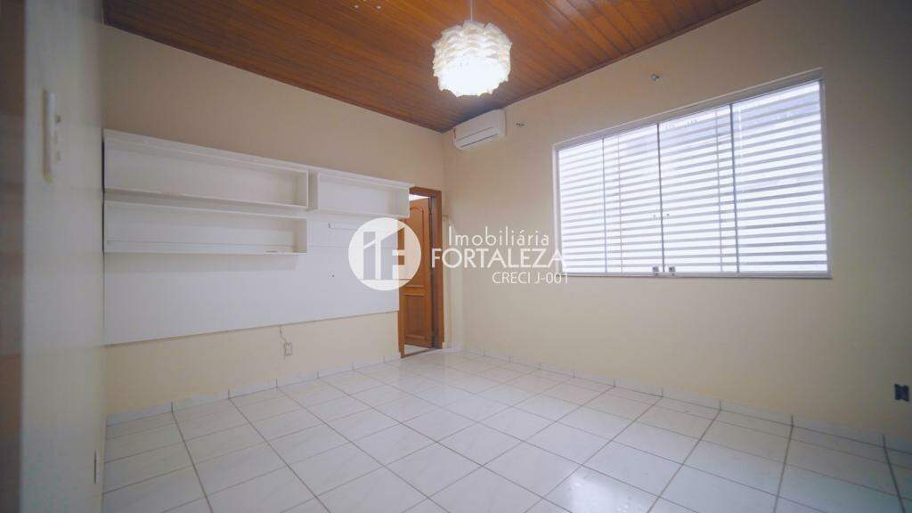 Casa Comercial para aluguel no Loteamento dos Engenheiros: 