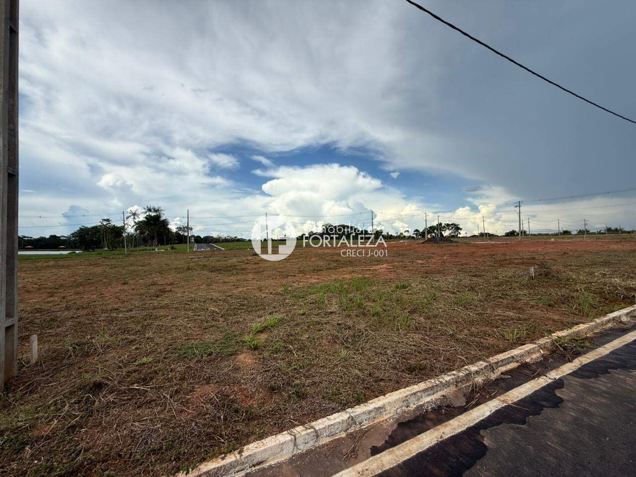 Lote em Condomínio à venda no Conjunto Jardim Universitário: 