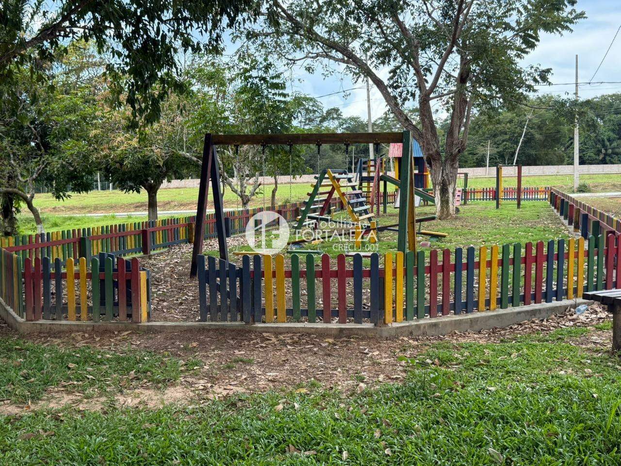 Lote em Condomínio à venda no Conjunto Jardim Universitário: 