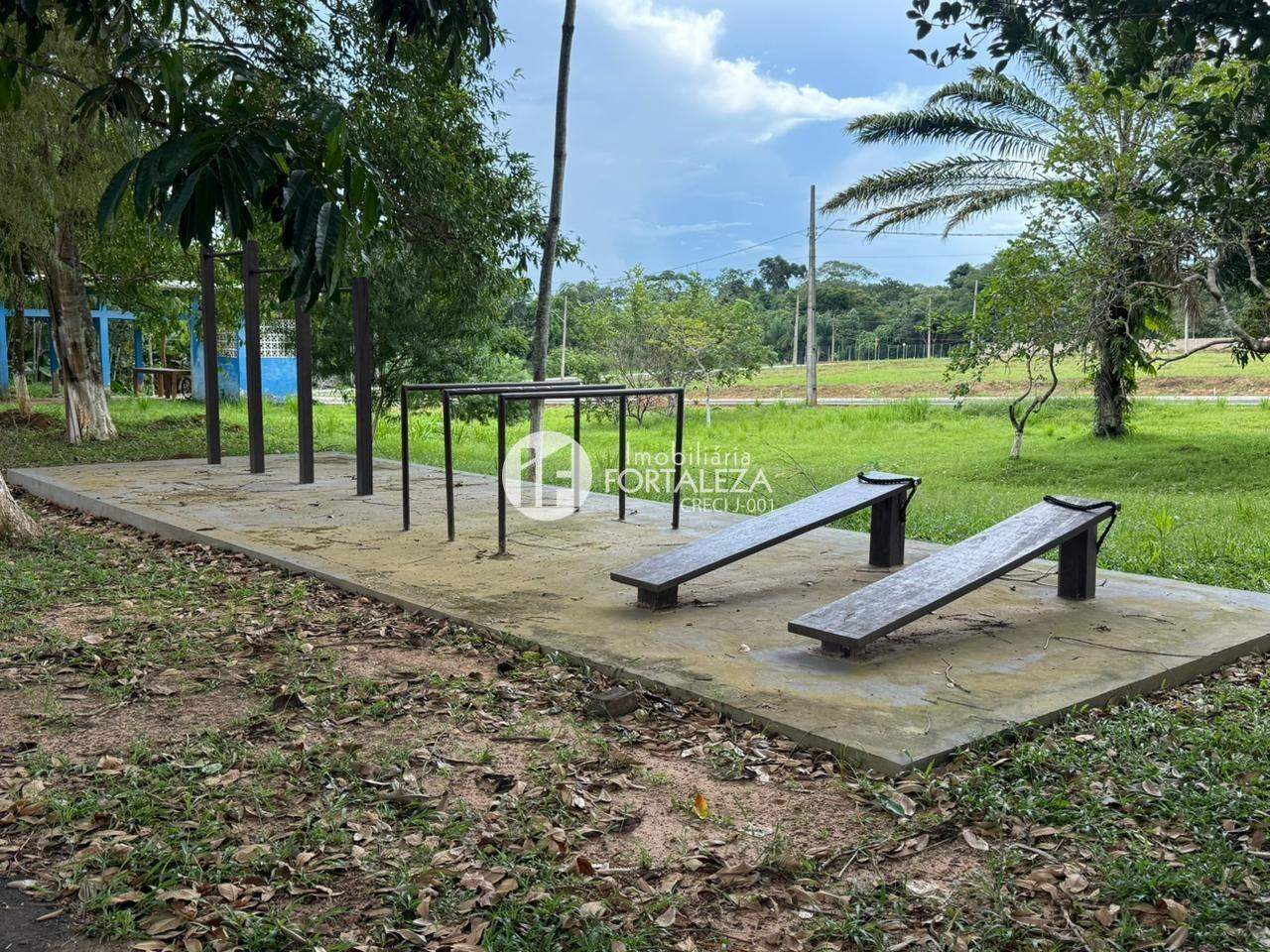 Lote em Condomínio à venda no Conjunto Jardim Universitário: 