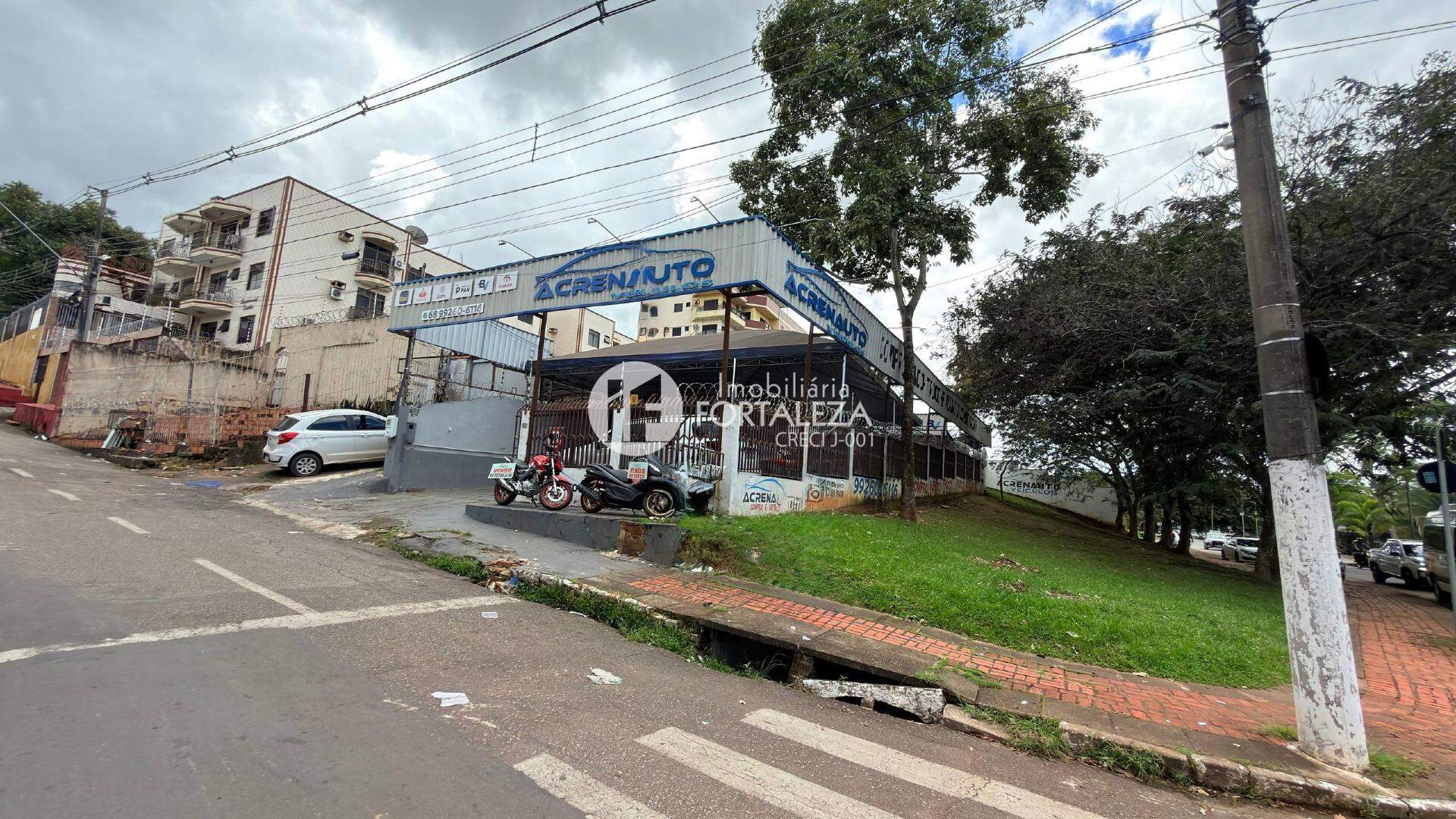 Área Comercial à venda no Bosque: 
