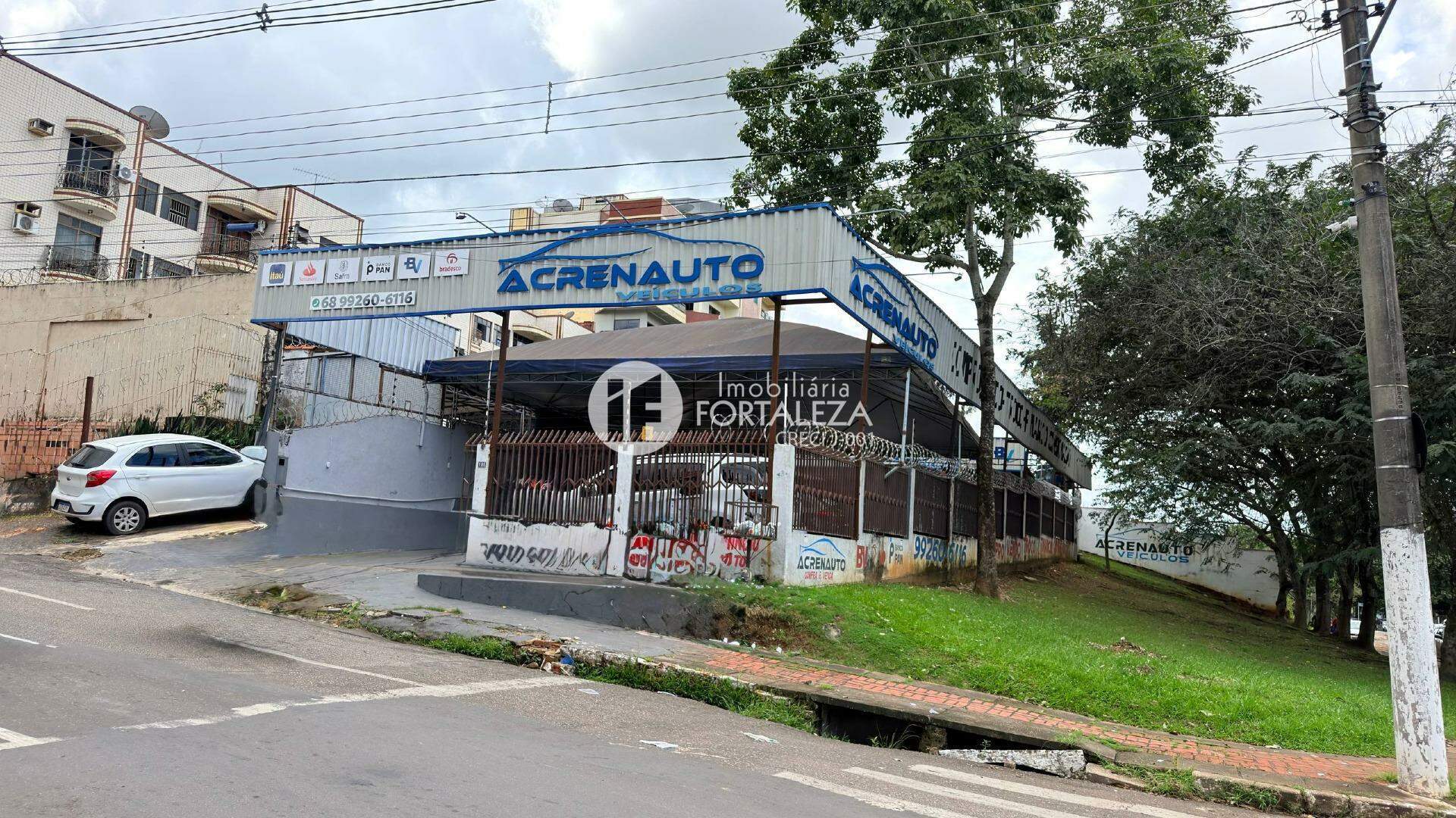 Área Comercial à venda no Bosque: 