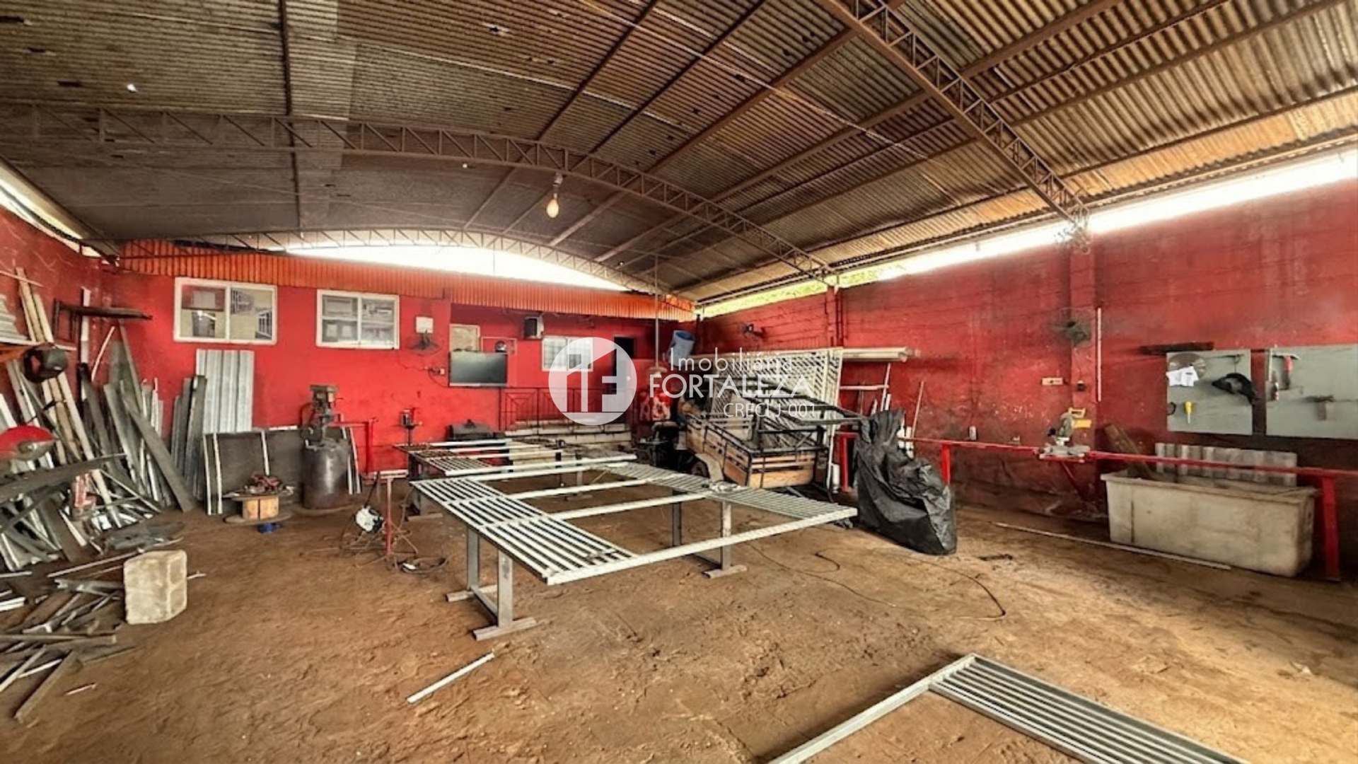 Área Comercial à venda no Estação Experimental: 