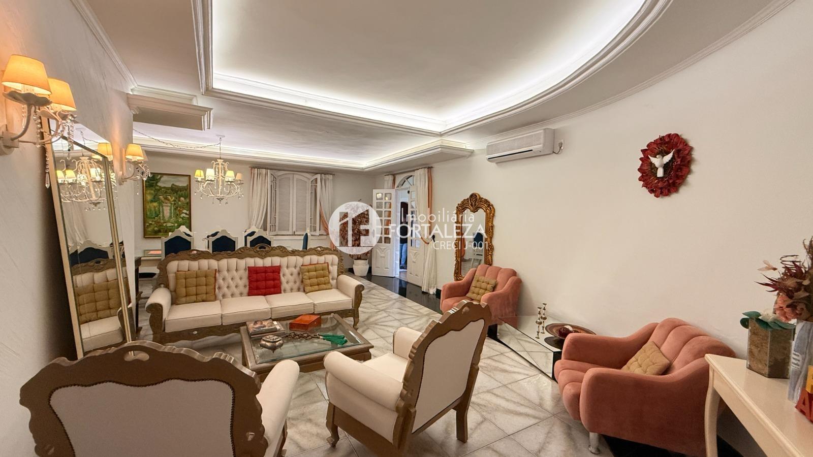 Casa Residencial à venda no 7º BEC: 