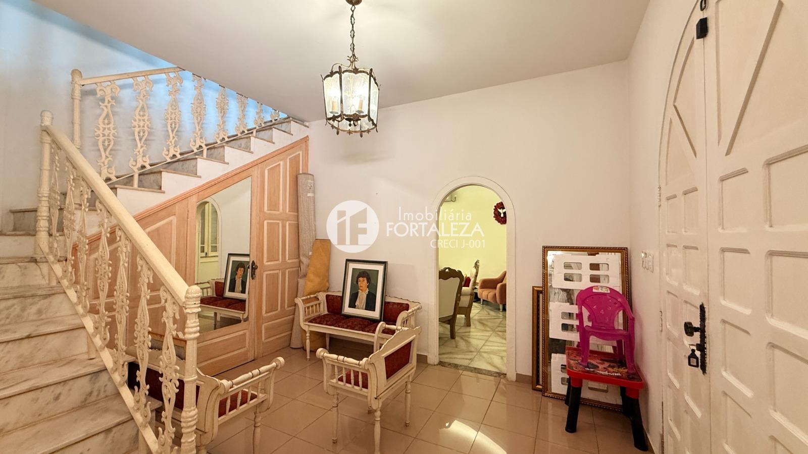 Casa Residencial à venda no 7º BEC: 