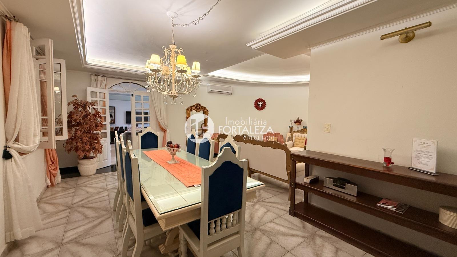 Casa Residencial à venda no 7º BEC: 