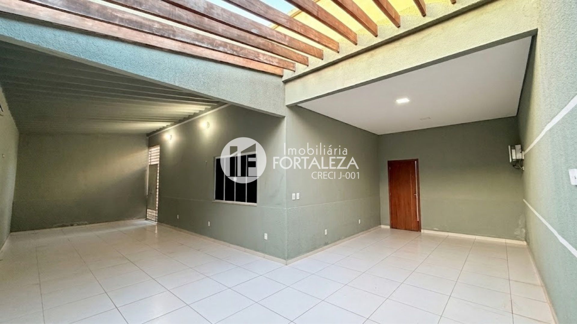Casa para aluguel no Vila Ivonete: 