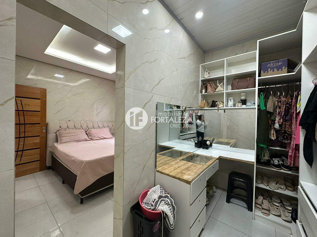 Casa Residencial à venda no Aeroporto Velho: 