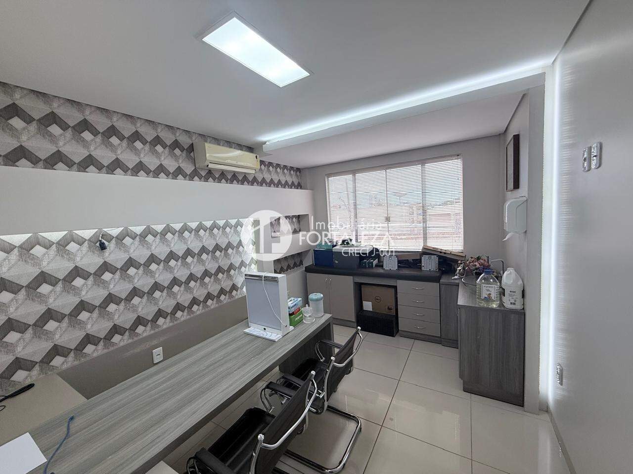 Sala para aluguel no Bosque: