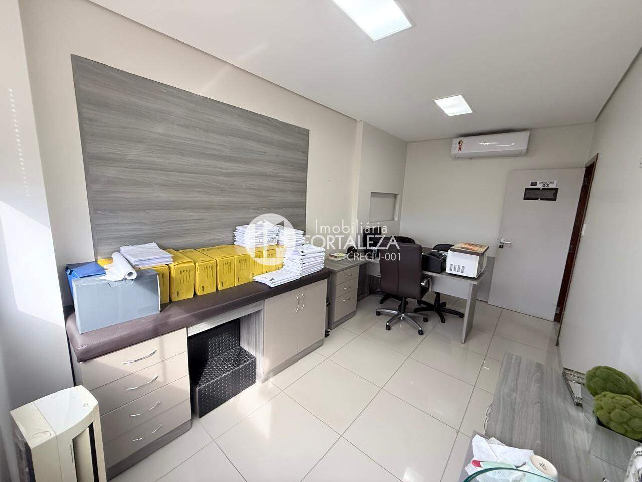Sala para aluguel no Bosque: 