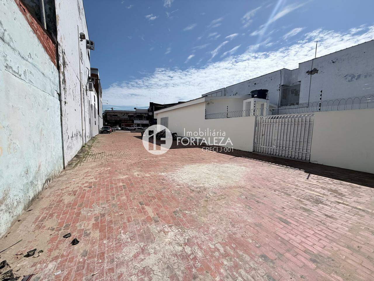 Ponto para aluguel no Centro: 