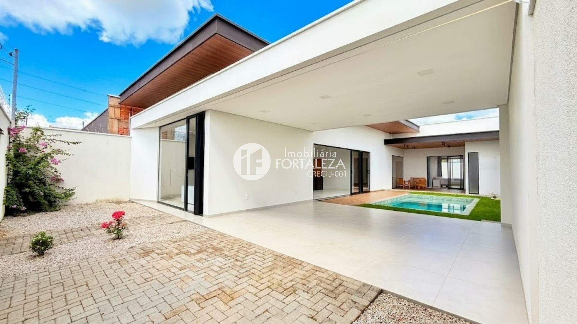 Casa Residencial à venda no Portal Ipê: 