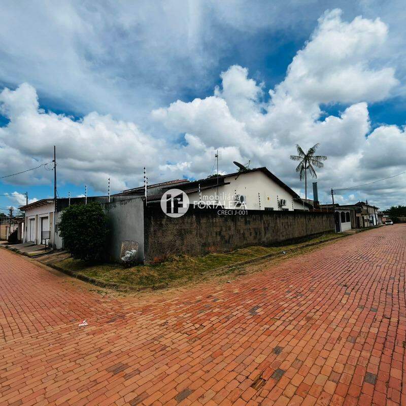 Casa Residencial à venda no Conjunto Maria Iris: 