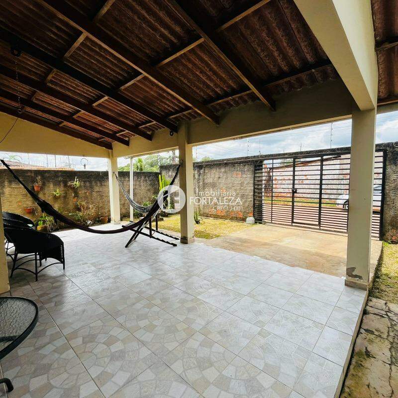Casa Residencial à venda no Conjunto Maria Iris: 