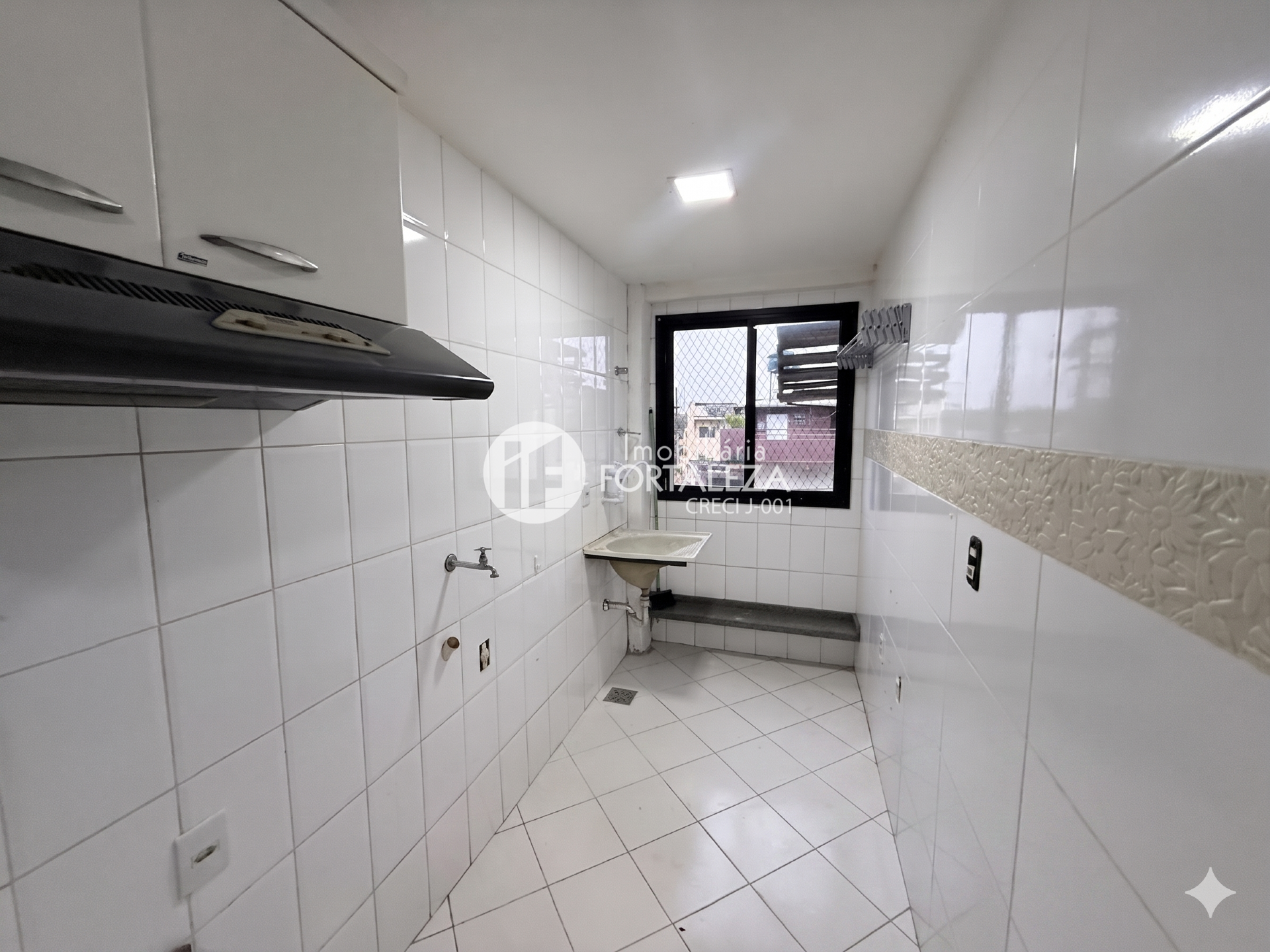 Apartamento para aluguel no Vila Ivonete: