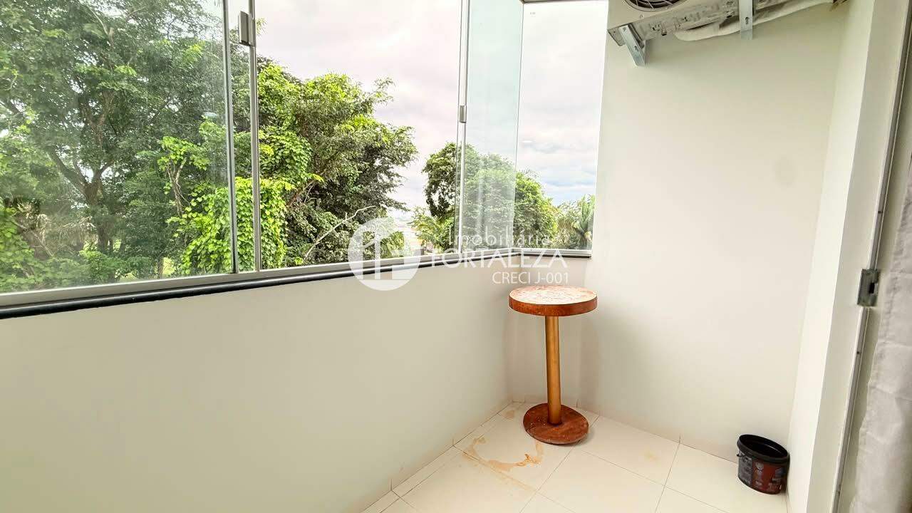 Apartamento para aluguel no Wanderley Dantas: 